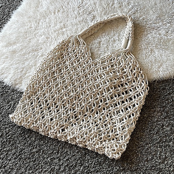 *NEW* Woven Bag - Picture 2 of 5